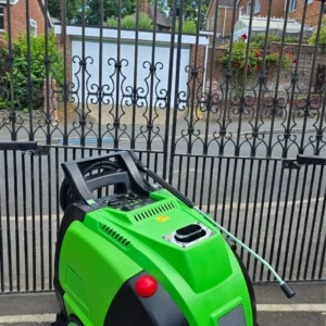 IPC 240V HOT WATER PRESSURE WASHER