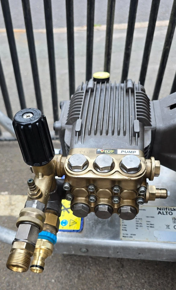 Industrial cold water petrol HONDA GX390 pressure washer NILFISK POSEIDON PE - Image 5
